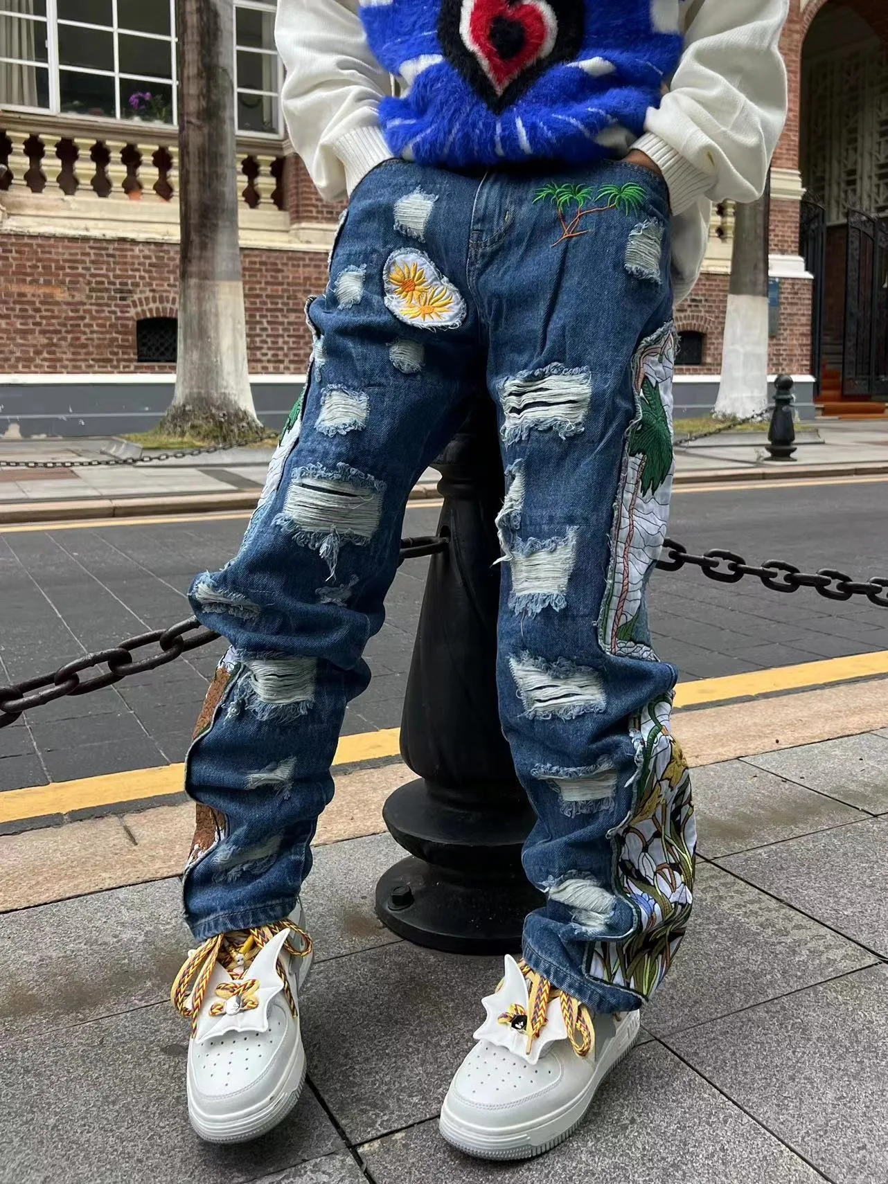 Men's Harajuku Jeans Embroidered Patches Straight Denim Pants Heavy Weight Torn Jeans For Man