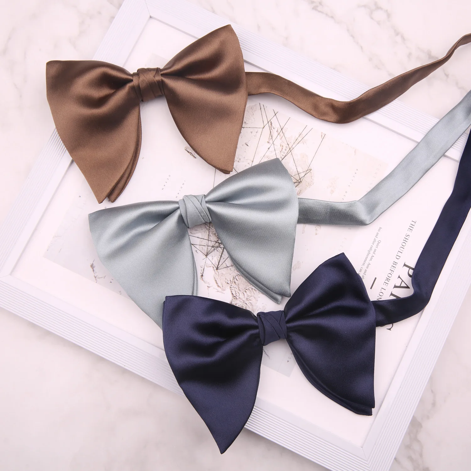 11*12CM Milky White Navy Blue Solid Color Polyester Cowhorn Large Bowtie for Man Wedding Business Bowknot Casual Necktie