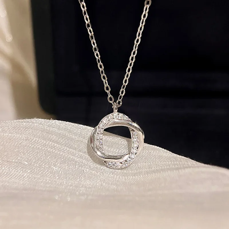 Charm Fashion 925 Sterling Silver Zircon Twist Mobius Strip Pendant Necklace for Women Girl Collar Chain Jewelry Girlfriend Gift