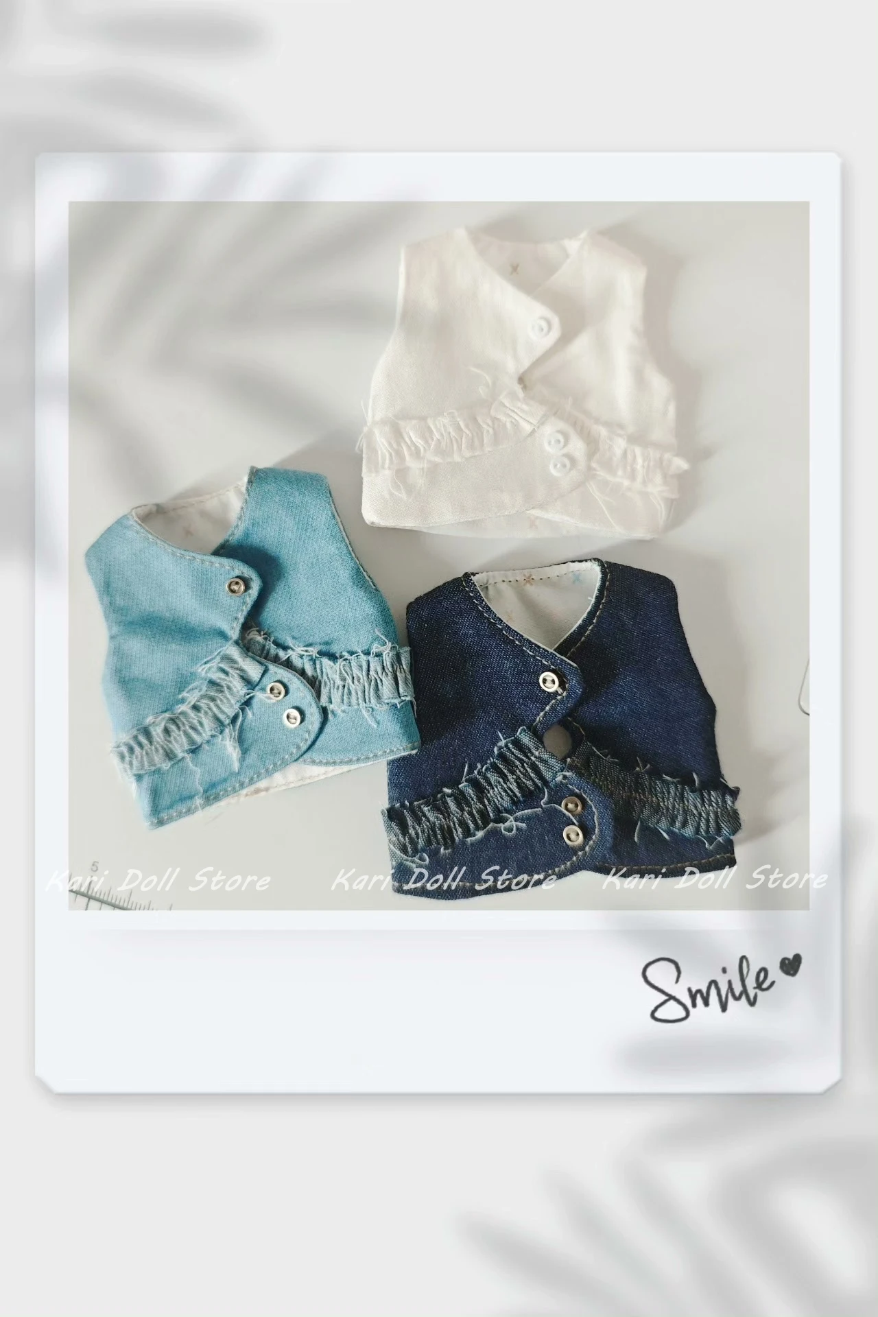 ropa-y-faldas-para-munecas-kari-2026-serie-cowboy-chaleco-ropa-para-munecas-landazz-landoudou