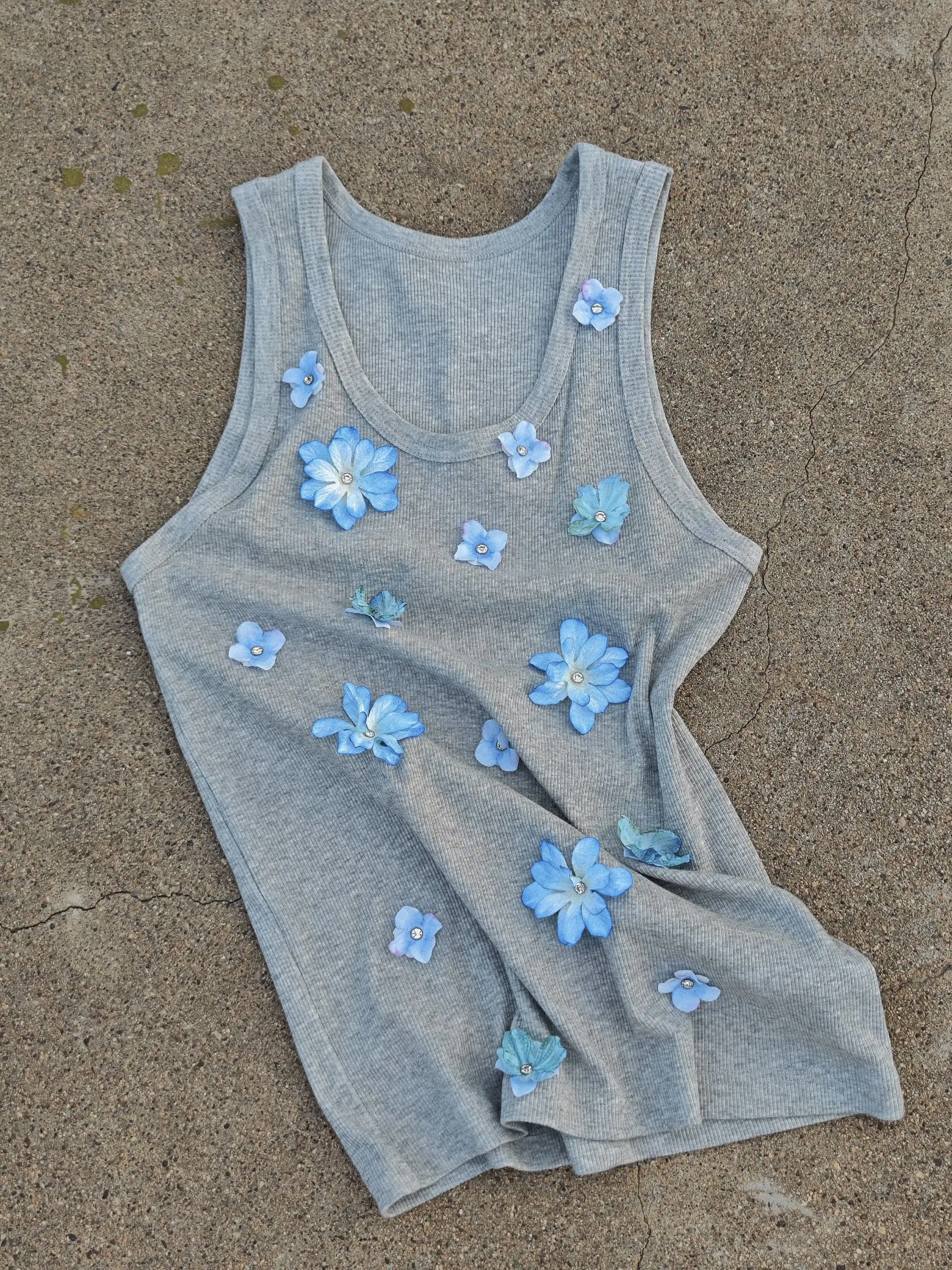 Gentleman Hand-dyed Flower Diamond Graceful Tank Tops Men's 2025 Summer Slim-fit  Sleeveless Vests Men's Delicate Stylish Tops