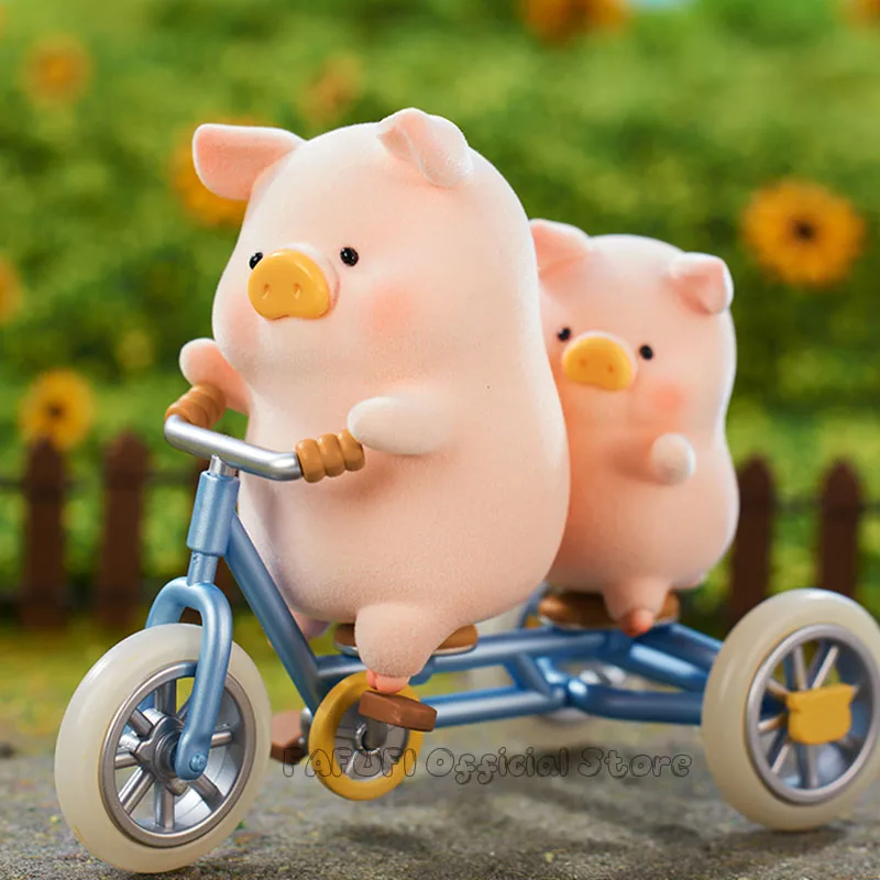 Lulu The Piggy Travel Series Kawaii Ornaments Figurines Home Decor Desktop Model Dolls Gilrs Gift Model Toys