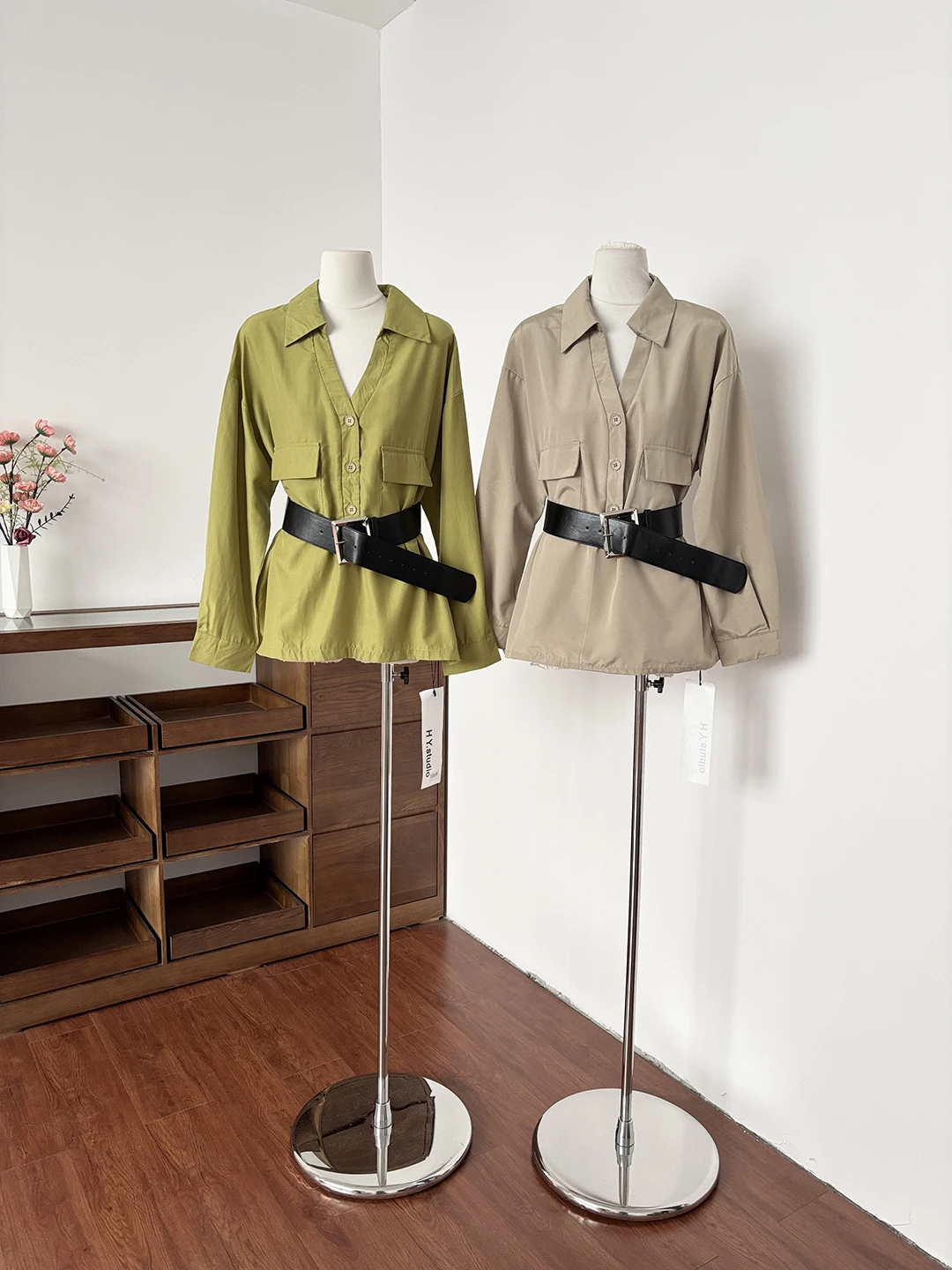 

Весна-Лето 2026: Ретро-рубашка женская свободного кроя, однотонная, универсальная, с отложным воротником, повседневная, модная, из полиэфирного волокна