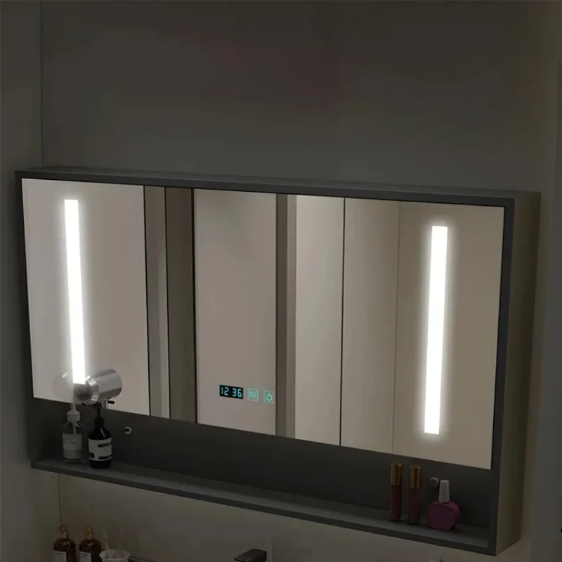 Nowoczesny szary zestaw mebli łazienkowych do montażu na ścianie z kamiennym blatem, ceramicznym umywalką, inteligentnym lustrem i kombinacją baterii.