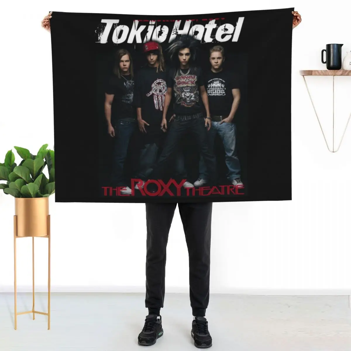 

hotel tokio Throw Blanket Soft Warm Blanket Gift for Men Women Adults