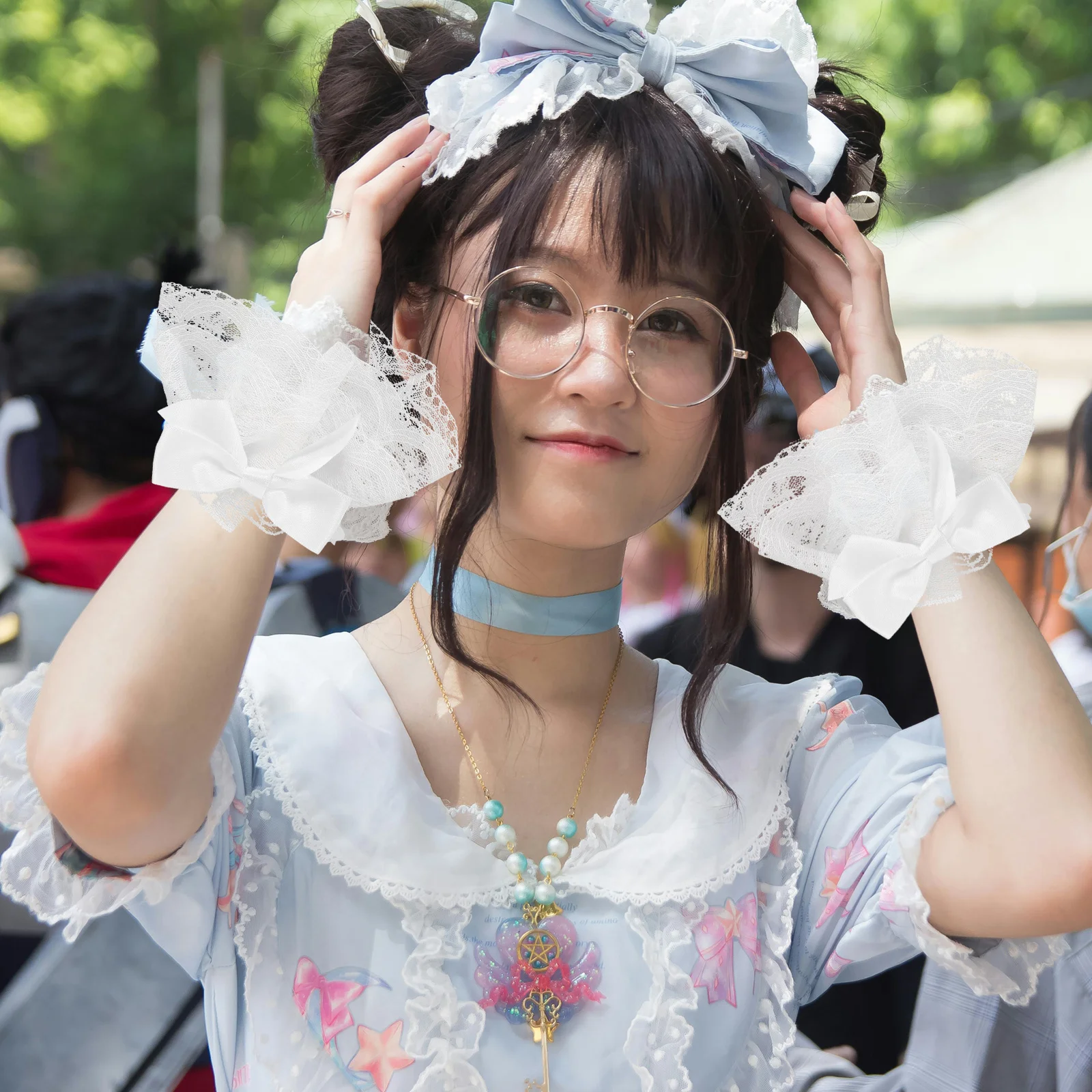 1 пара нежных кружевных манжет на запястья для женщин