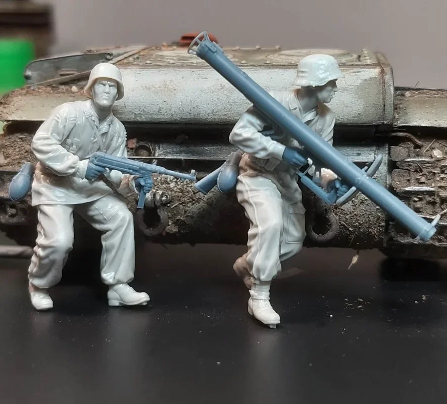 

1/35 Scale Collection Hobby Miniature Resin Figure Model Building Kits Anti-Tank Infantry 2 Figures Unassembled Unpainted 986A