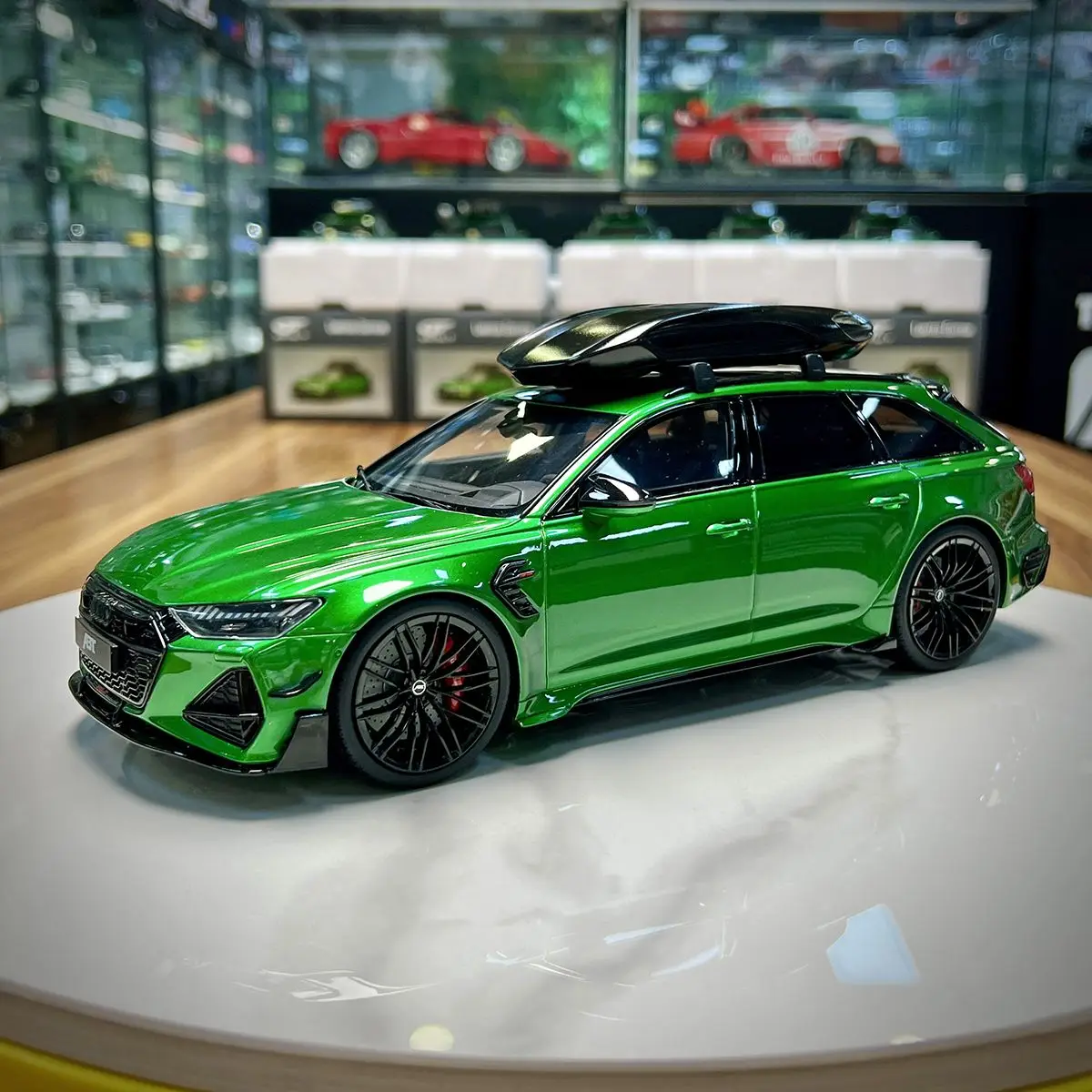 

GT Spirit 1:18 Audi RS6R ABT Ограниченная серия, коллекция украшений полимерная модель автомобиля