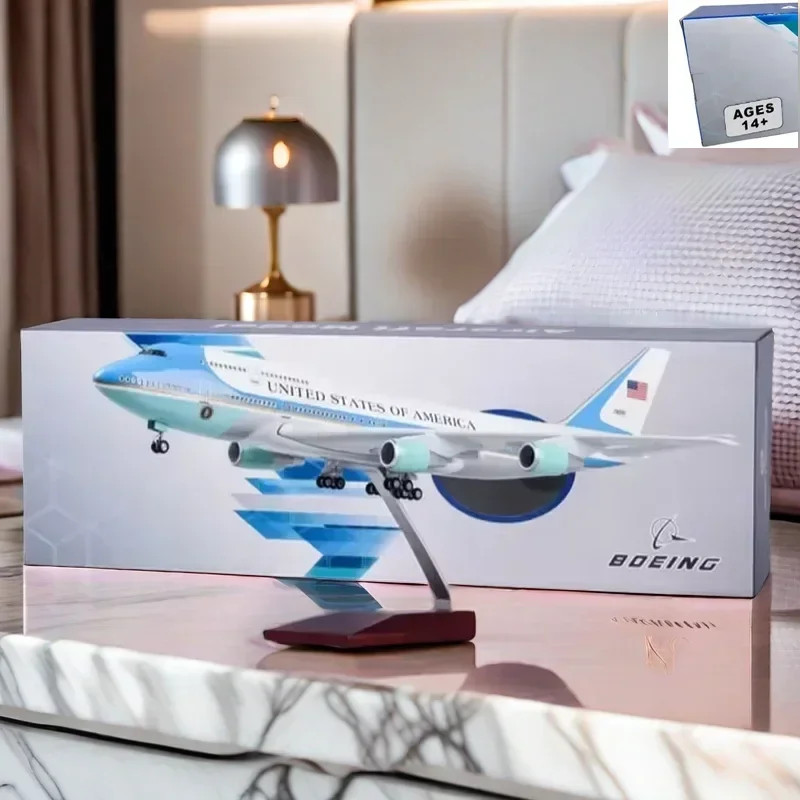 

47cm 1/150 Scale Airplane Model Toys B747 Air Force One Aircraft Model with Light and Wheel Landing Gears Plane Toy Home Decor
