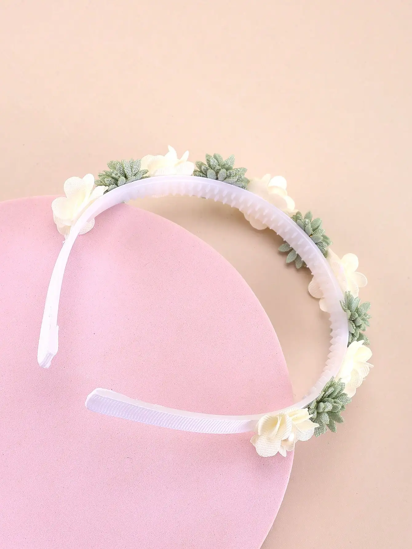 Elegant Floral Hair Band with Pearls for Weddings