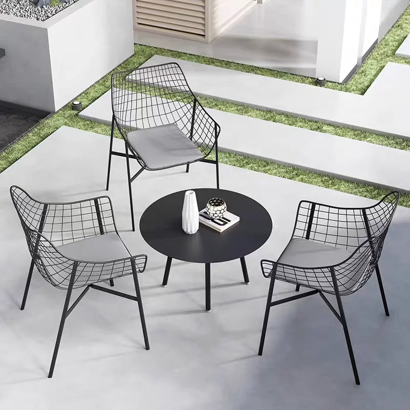 #Modern Round Side Table Outdoor Metal Furniture  Beach Dining Or Warehouse Use