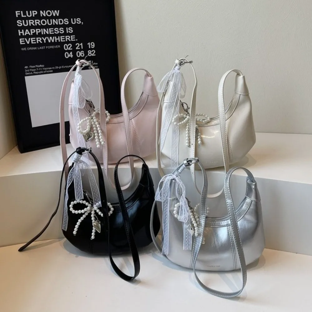 

Корейская сумка через плечо из искусственной кожи, сумка с бантом и сердечком, корейская сумка подмышками, большая вместительная однотонная женская сумка на плечо