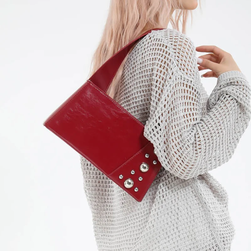 Burgundy Rivet Shoulder Bag For Women Vintage Casual Square Bags Fashion Pu Leather Crossbody Pack Simple Commuter Handbags