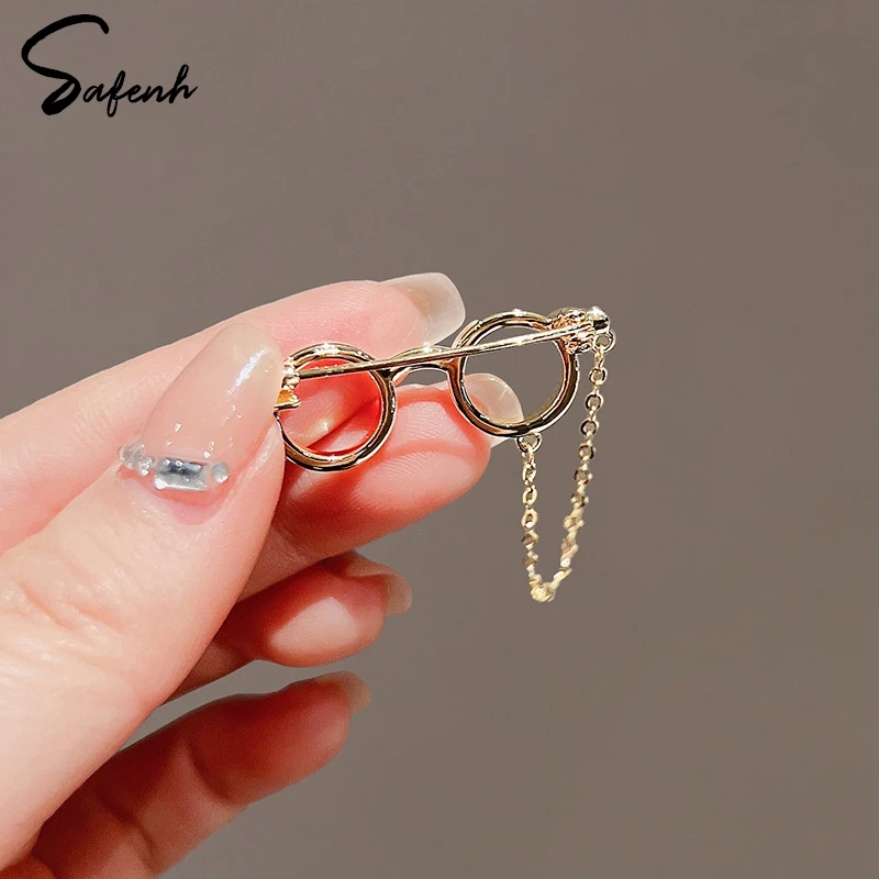 Fashion Creative Glasses Frame Metal Brooches Sunglasses Tassel Chain Lapel Pin Cartoon Backpack Clothes Badges Corsage Jewelry