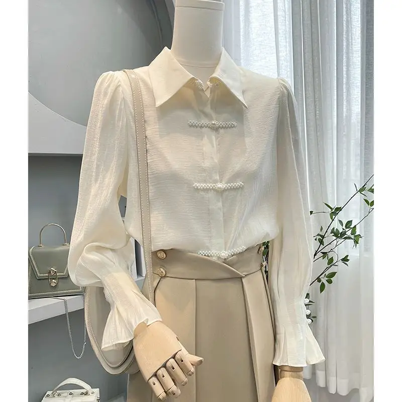 

Новинка 2024, женская одежда, рубашка с жемчугом, тонкий новый темпераментный солнцезащитный топ в китайском стиле с длинными рукавами, модный трендовый шикарный топ в виде лягушки