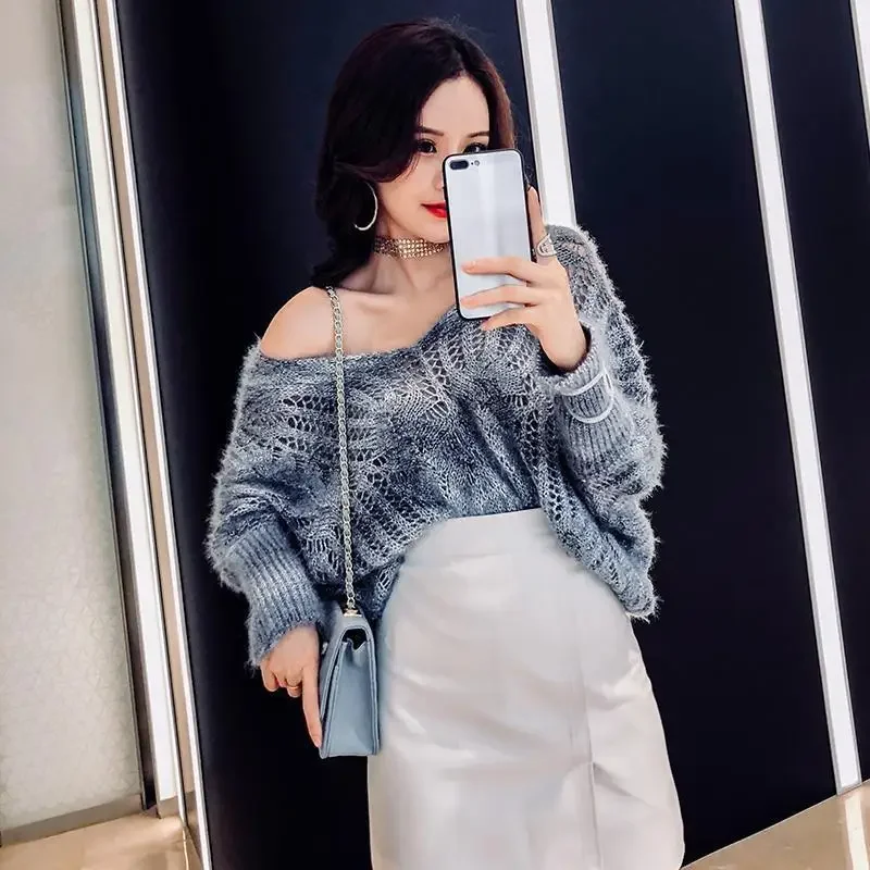 

Lady Fashion V-neck Mesh Hollowed Out See-through Pullover Sweater Tshirts Women Sexy Tops Female Girls Casual Knitted T-shirt 2