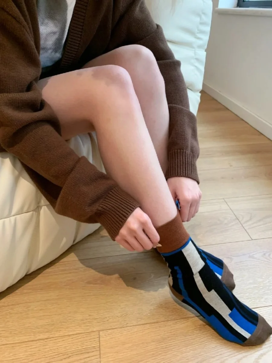 Modne Retro Abstrakcyjne Patchworkowe Skarpetki do Połowy Łydki Kreatywne Personalizowane Dziewczęce oes High Street Nie Można Się Wyjąć z Niej Wyjąć Modne Węzły