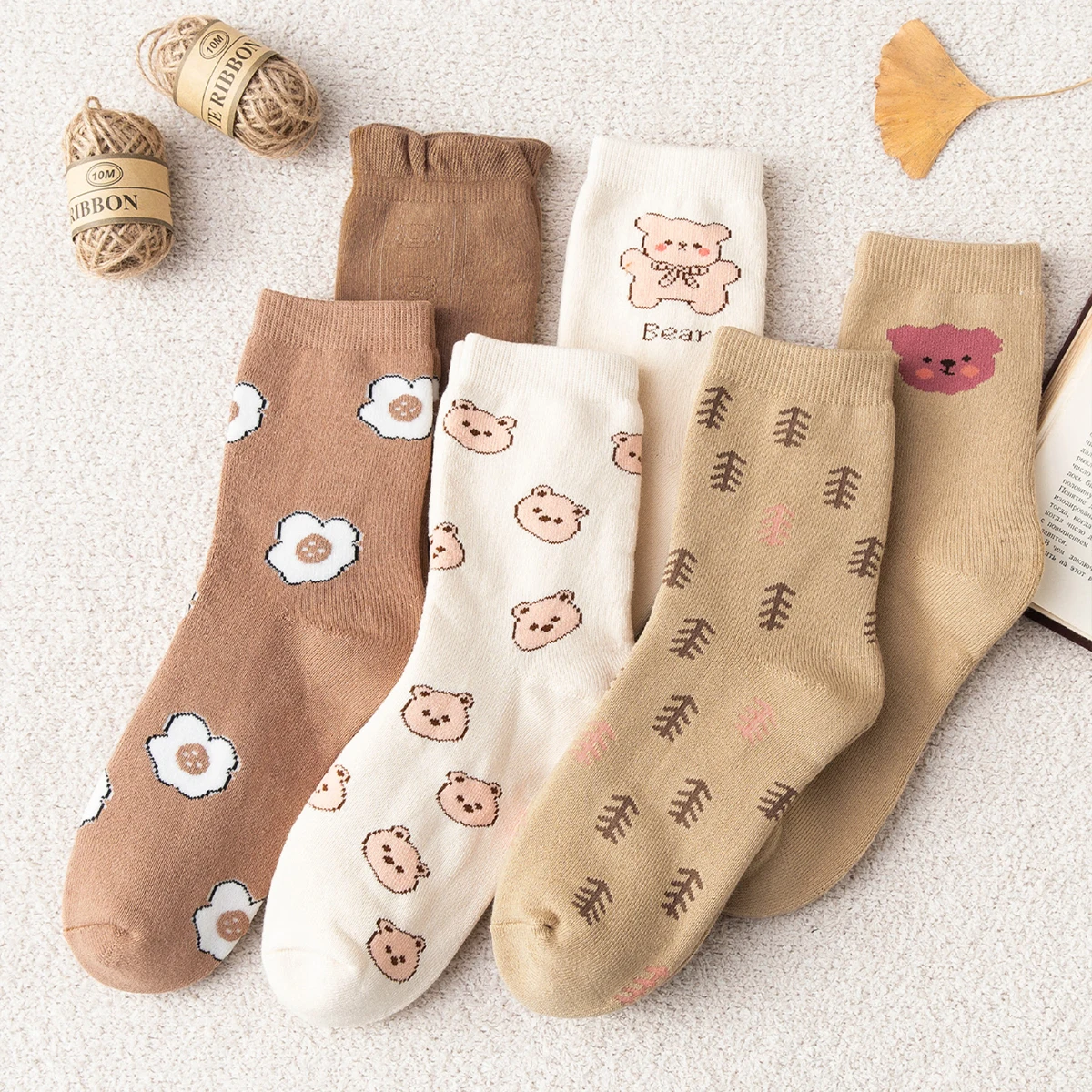 3 Pairs of Women's Autumn and Winter Cartoon Cute Little Bear Flowers Sweet College Style Thick Looped Warm Mid Tube Socks