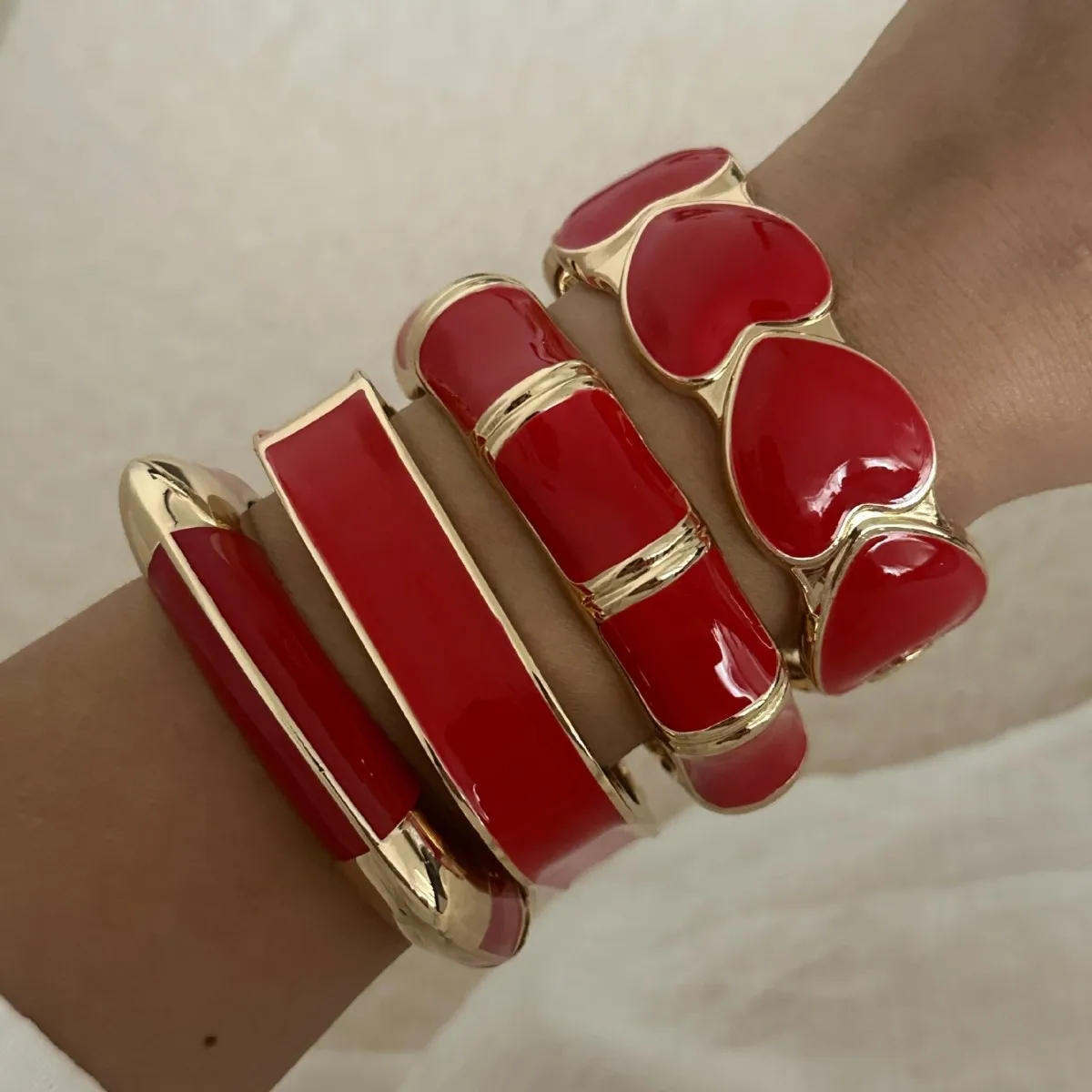 Bohemian Cross-border Oil Dripping Red Enamel Irregular Geometric Rhinestone Wide Spring Bangles Vintage Chunky Cuff Bracelets