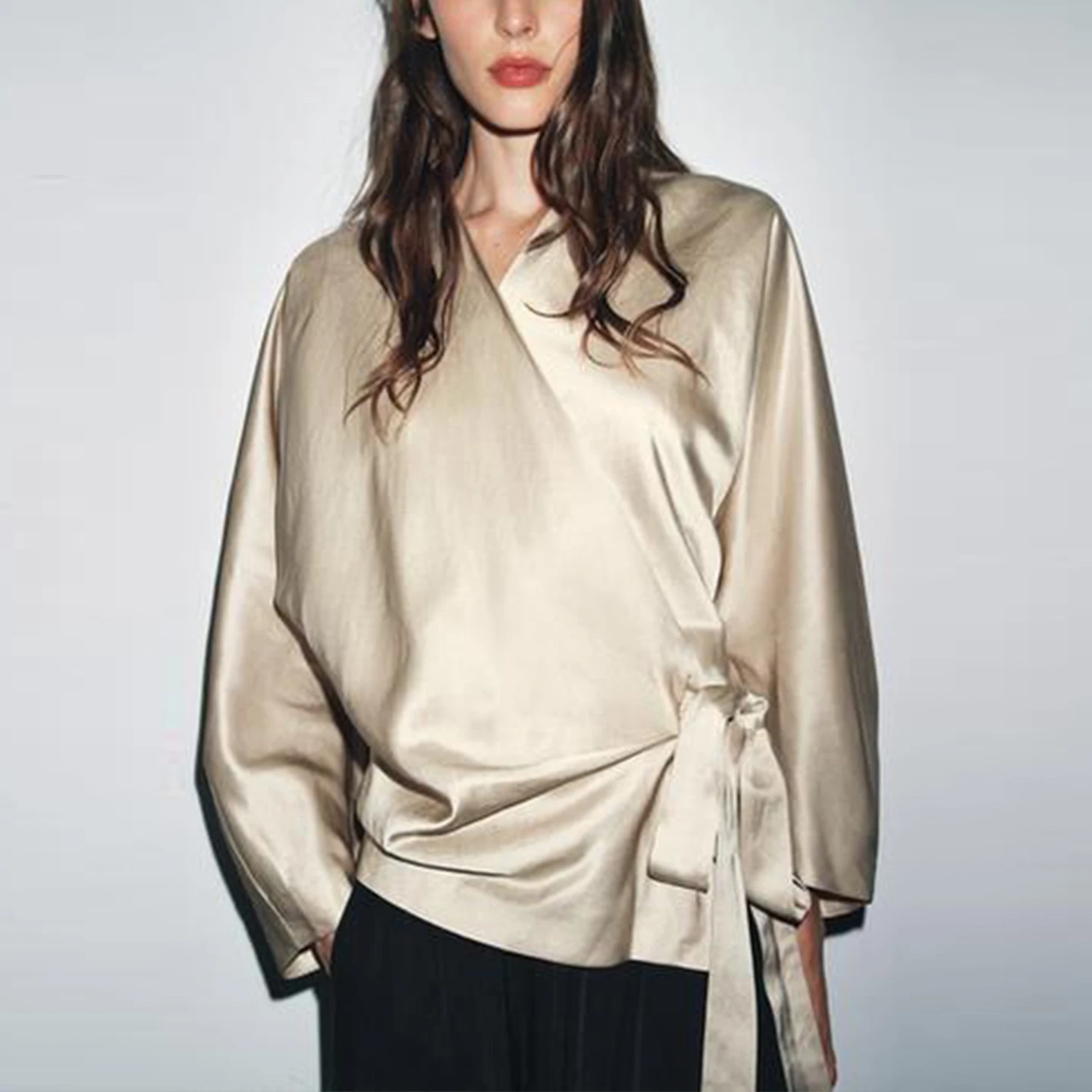 패셔너블 믹스드 미디어 더블 브레스티드 노트 이르트 여성용 신상품 2025년 유럽 스타일 롱 스웨터