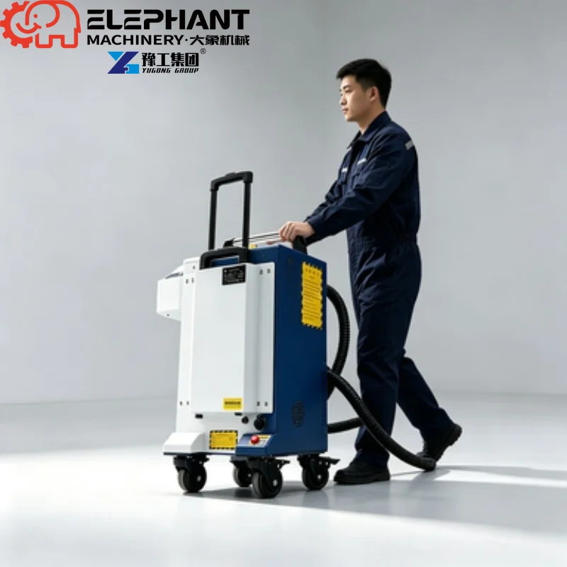 Handheld Fiber Laser Cleaning Machine 2000W For Metal Paint And Rust Removal