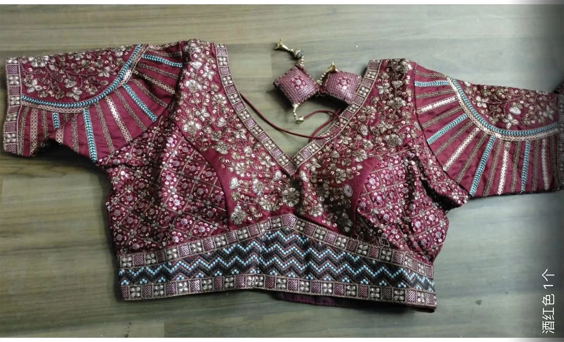 Clearance small top, Indian Heavy Industries versatile finished product, small upper garment, sari clothing