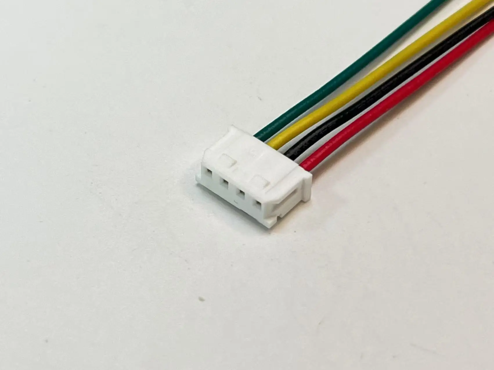 510650400-Жгут-проводов-микрозащелка-molex-шаг-200-мм-кабель-4p-51065-0400-готовый-к-использованию