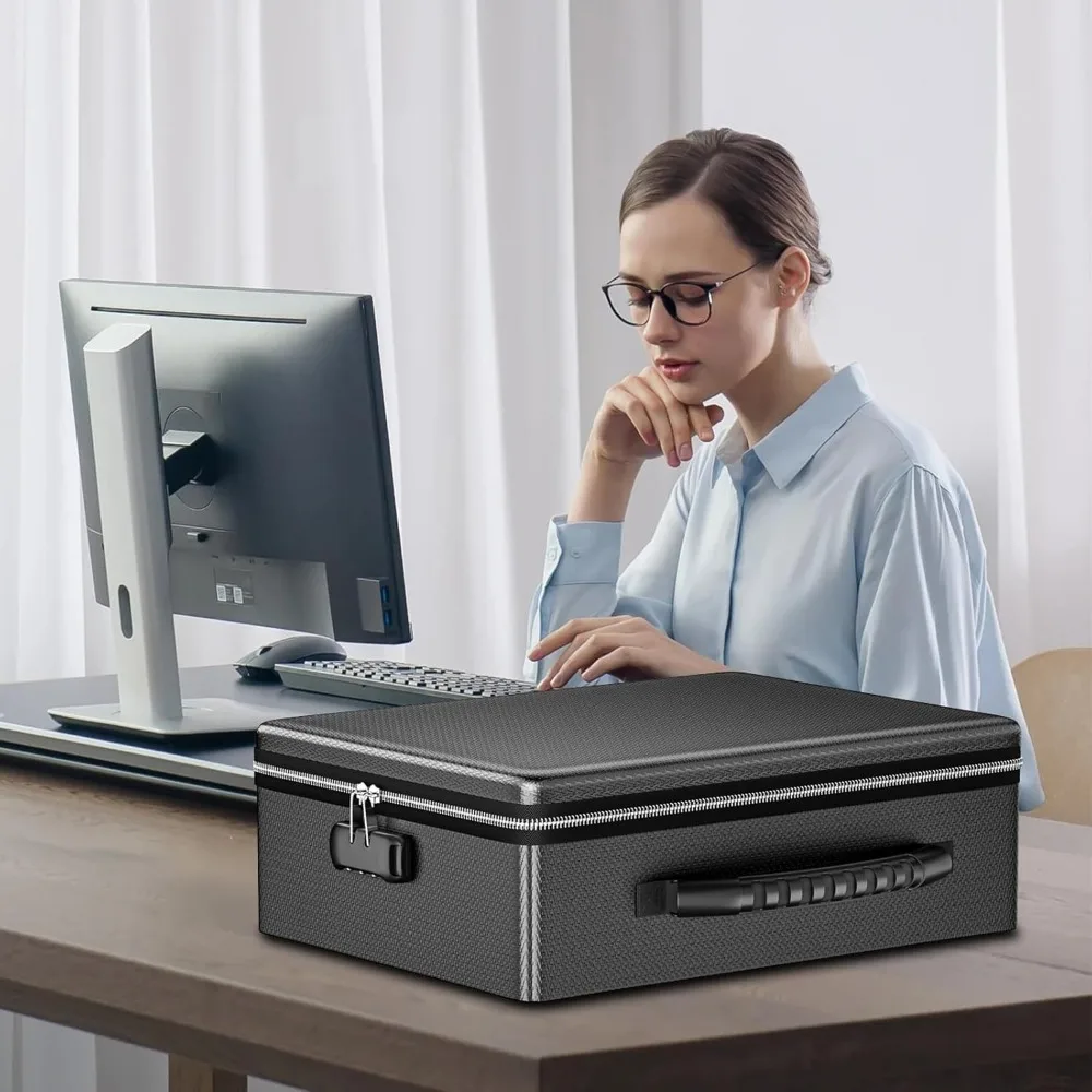 Scatola per documenti ignifuga, con cerniera e lucchetto ignifuga, 6400 ° F Isolamento termico resistente al fuoco e all'acqua per laptop Cash Black