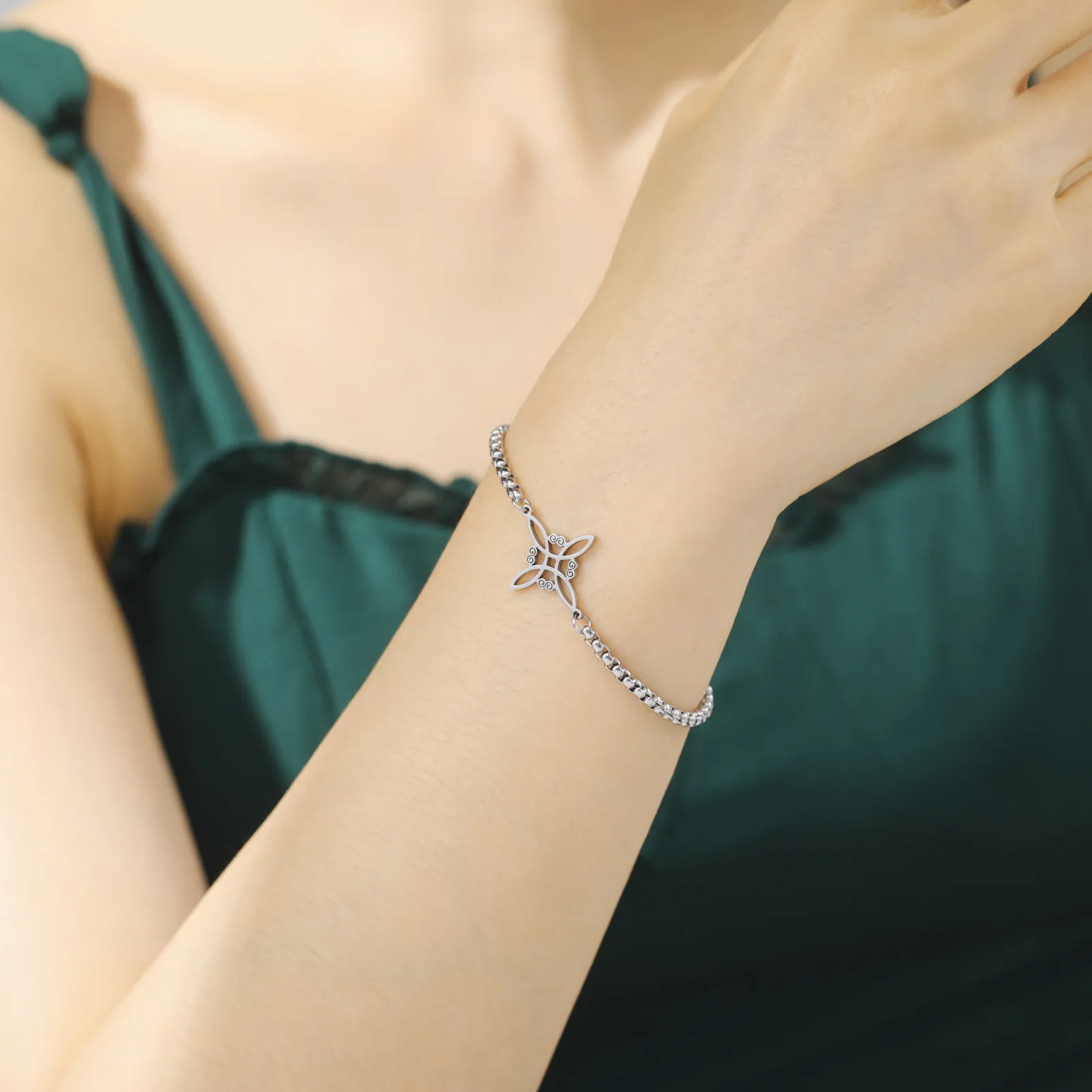 Titanium Steel Box Chain Bracelet Cut Hollow Witch Knot S Shape Double Hole Pendant 304 Stainless Steel Bracelet image 2