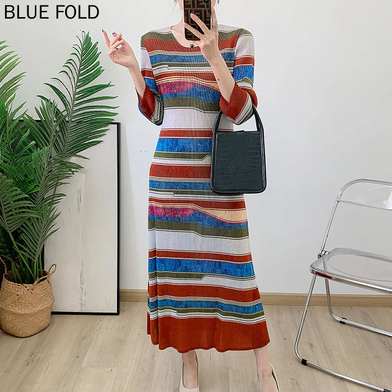 

Miyake Women's Pleated Striped Printed Long Dress Summer 2025 Seven-Point Sleeve Slim Fit Temperament Dress