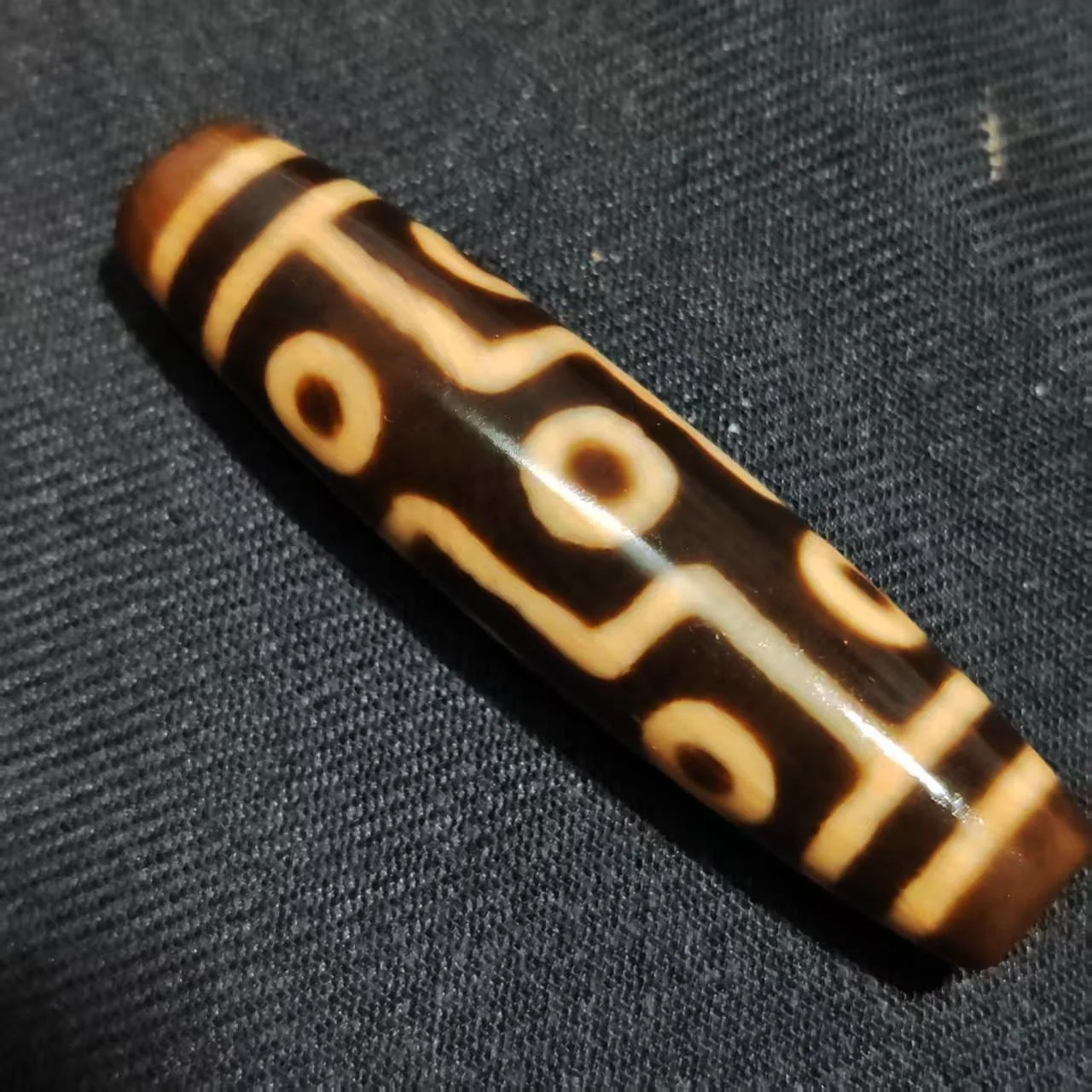 

Tibetan Taiwan Upper Kengo Oil Teeth Yellow Penetrating Old Material Nine Eye Agate Bead Pendant DIY Accessory Dzi