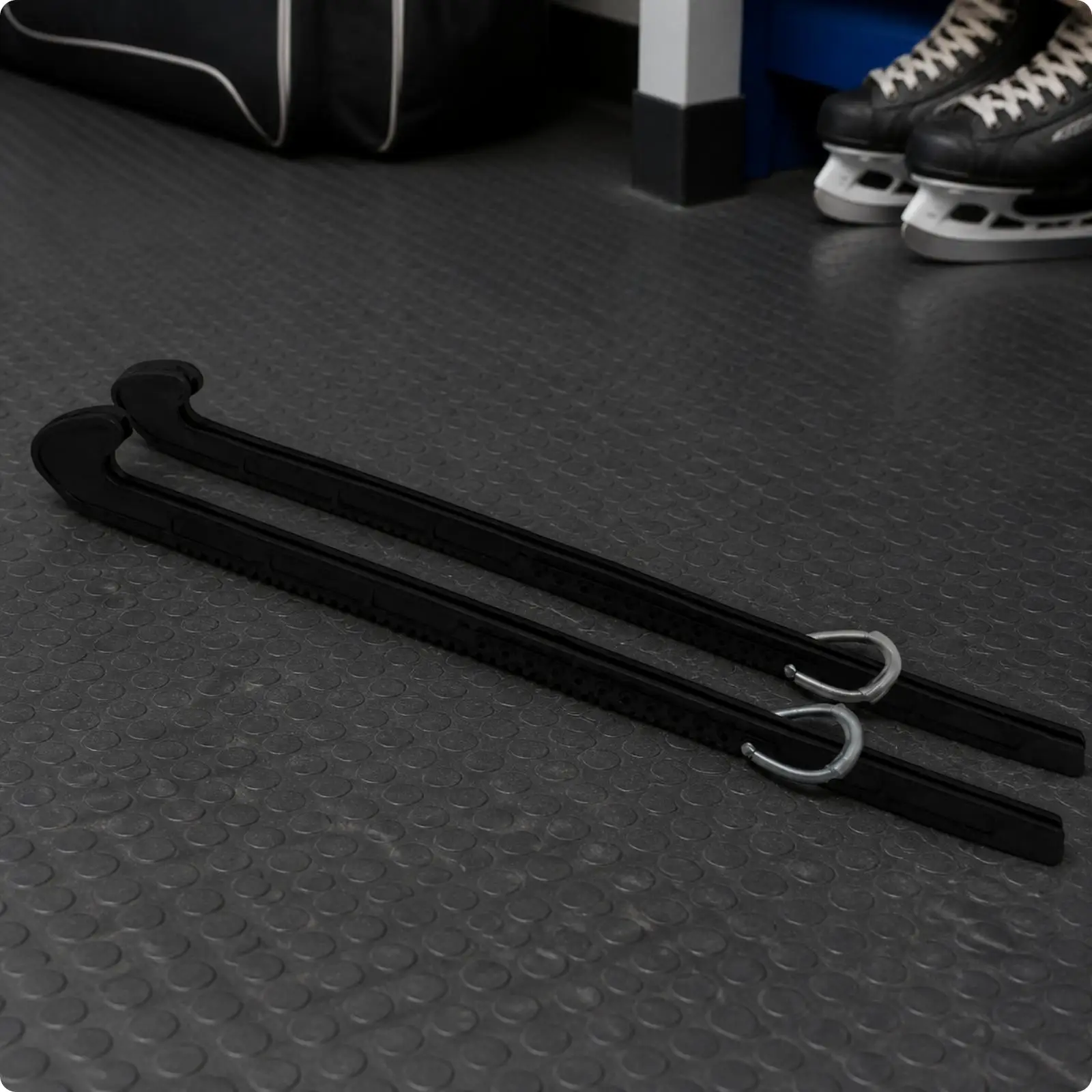 Ice Skate Edge Guard Protector for Speed Skating Nylon Cover with Metal Hook for Practice Race and Travel Storage
