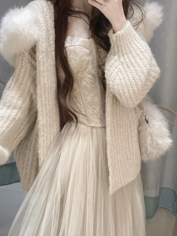 

Women's Loose Knitted Sweater Coat with Fur Collar And Hat Fall Winter Warmth Comfortable Sweet Lazy Sle Tawny Color V-ne