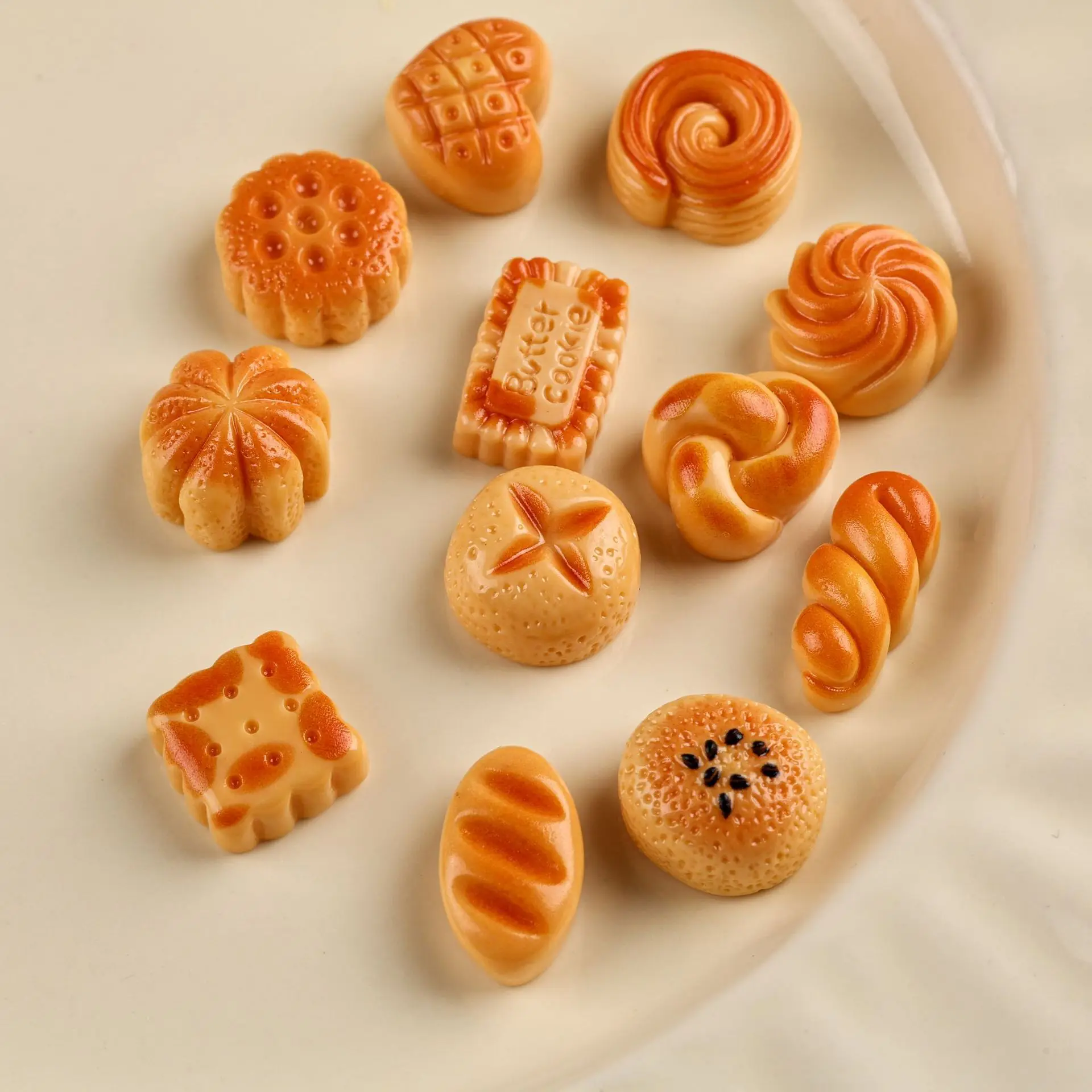 30pcs Random Mini Butter Roll Bread Food Model Kitchen Scene Resin DIY Cream Handmade Fridge Sticker Decorative Home Decor