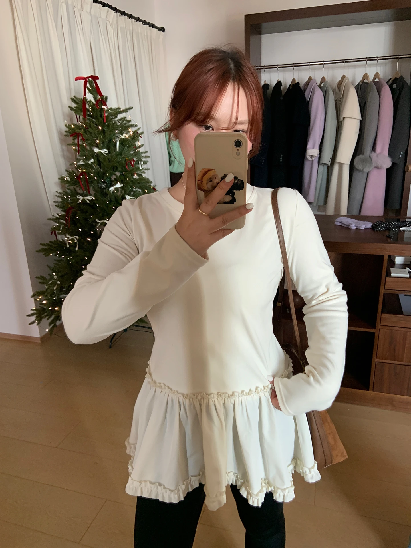 

Свободная женская футболка в корейском стиле, бархатный базовый топ с рюшами, зимняя, с длинным рукавом, круглым вырезом