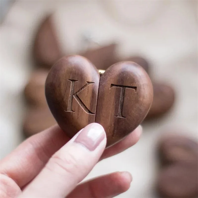 Wood Heart-shaped Single Ring Box Wedding Engagement Anniversary Valentine\'s Day Gift Packing Box Personalized Engraved Letters