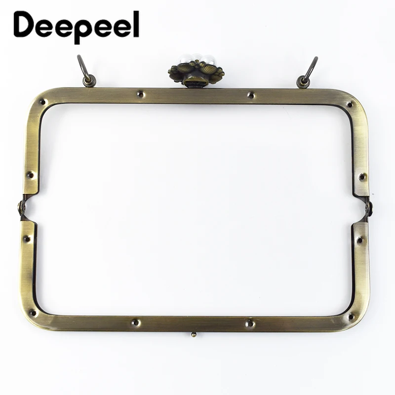 Рисунок 5 - металлическая ручка для сумки с жемчугом