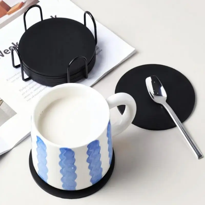 1Pc Non Slip Round Silicone Drink Coasters Black Cup Coaster For Hot And Cold Beverages Drinks - Anti Stain And Heat Resistant..