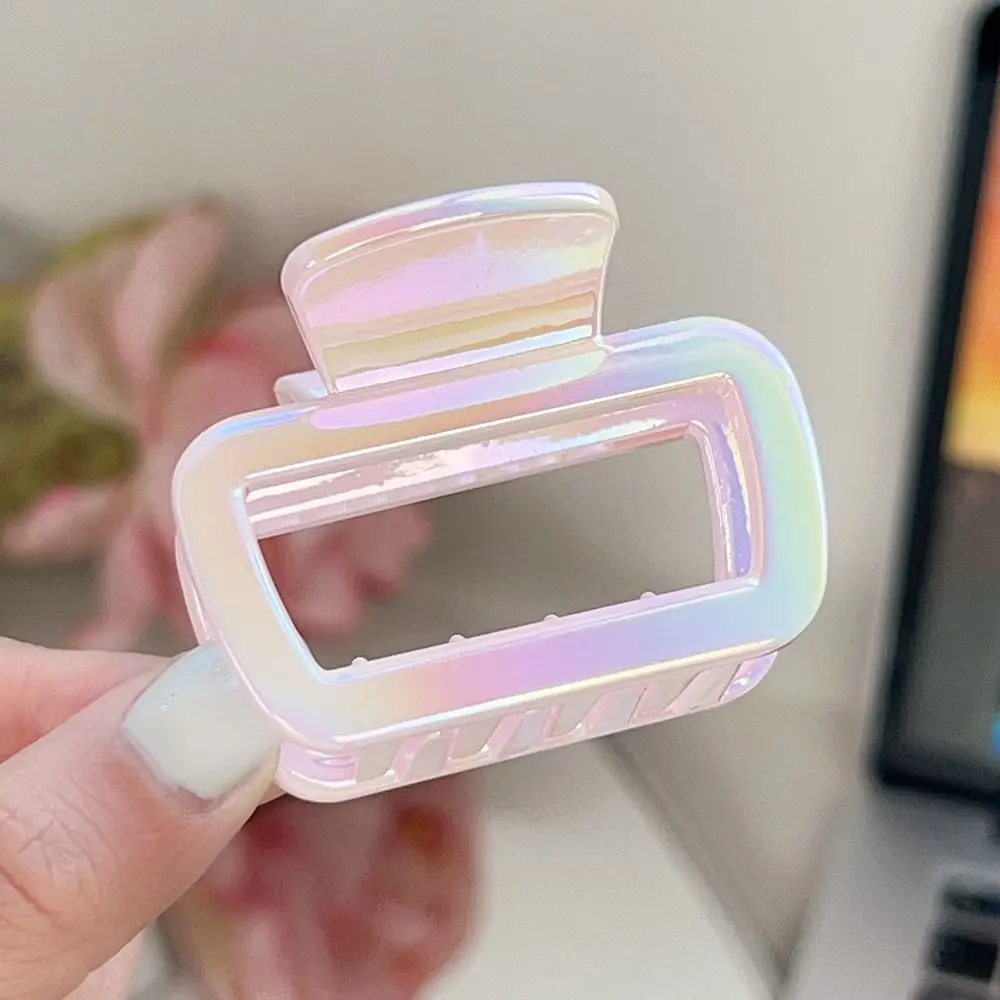 

Sweet Cloud Shape Hair Claw Elegant Headwear Geometry Shark Clip Illusory Color High Ponytail Clip Mini Hair Crab Clip Headwear