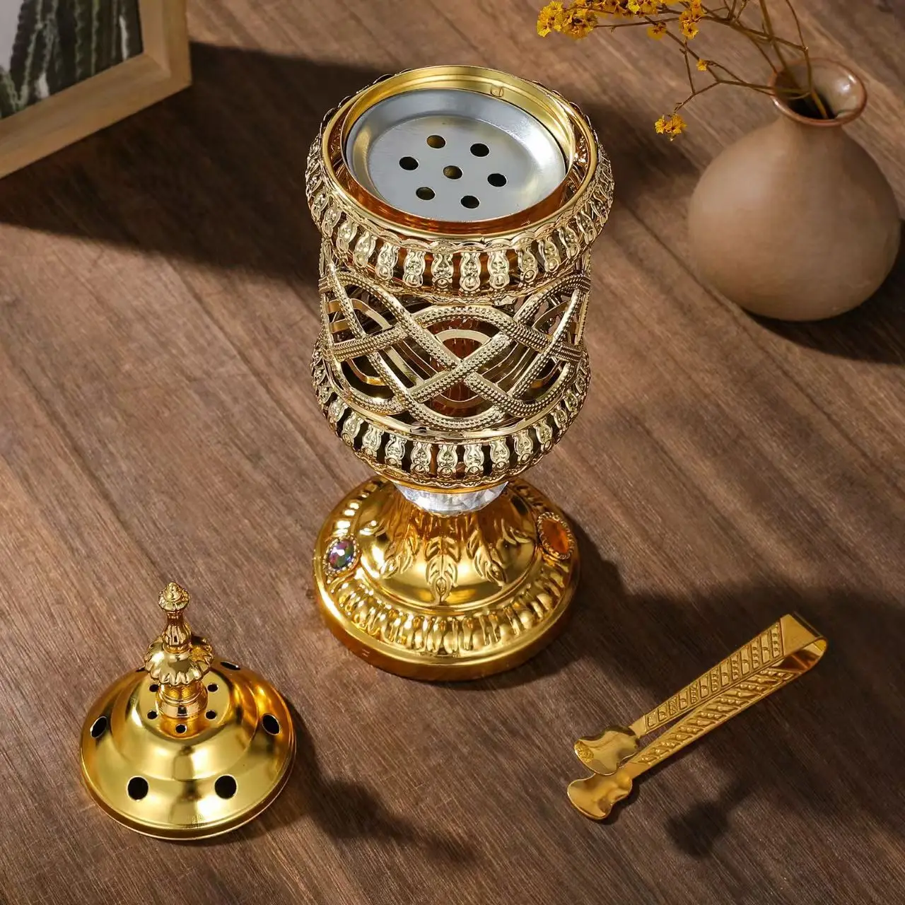 Golden Hollow Arabic Incense Burner Mabkhara Bakhoor Censer, Middle Eastern Oud Incense Holder Home Decor Ramadan Muslim Festiva