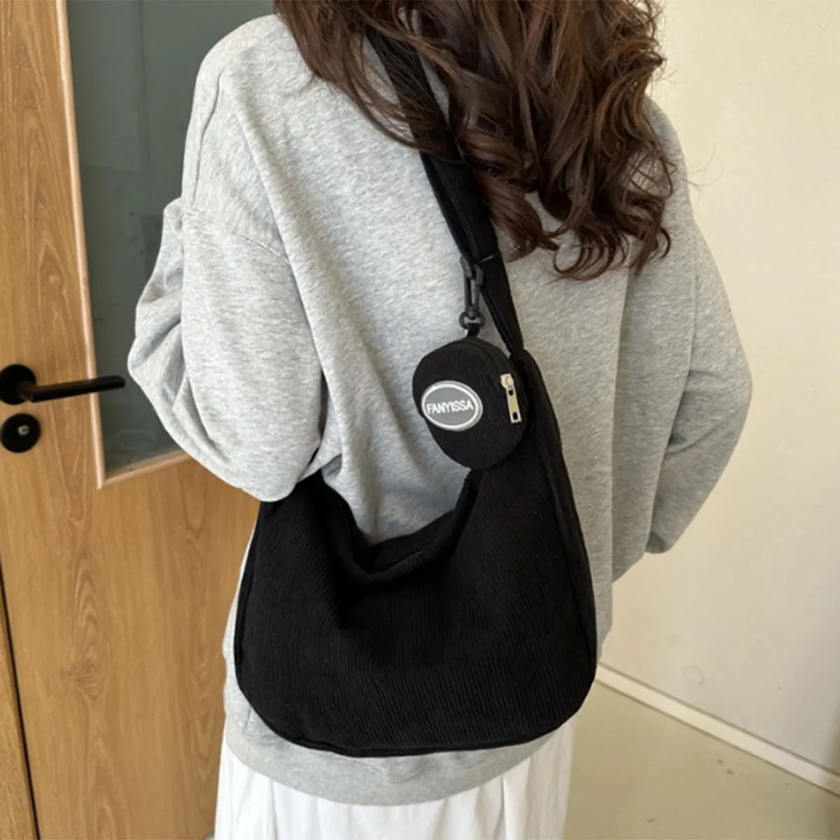 Black fashion simple corduroy women\'s bag texture child mother bag leisure commuter single shoulder crossbody bag a package