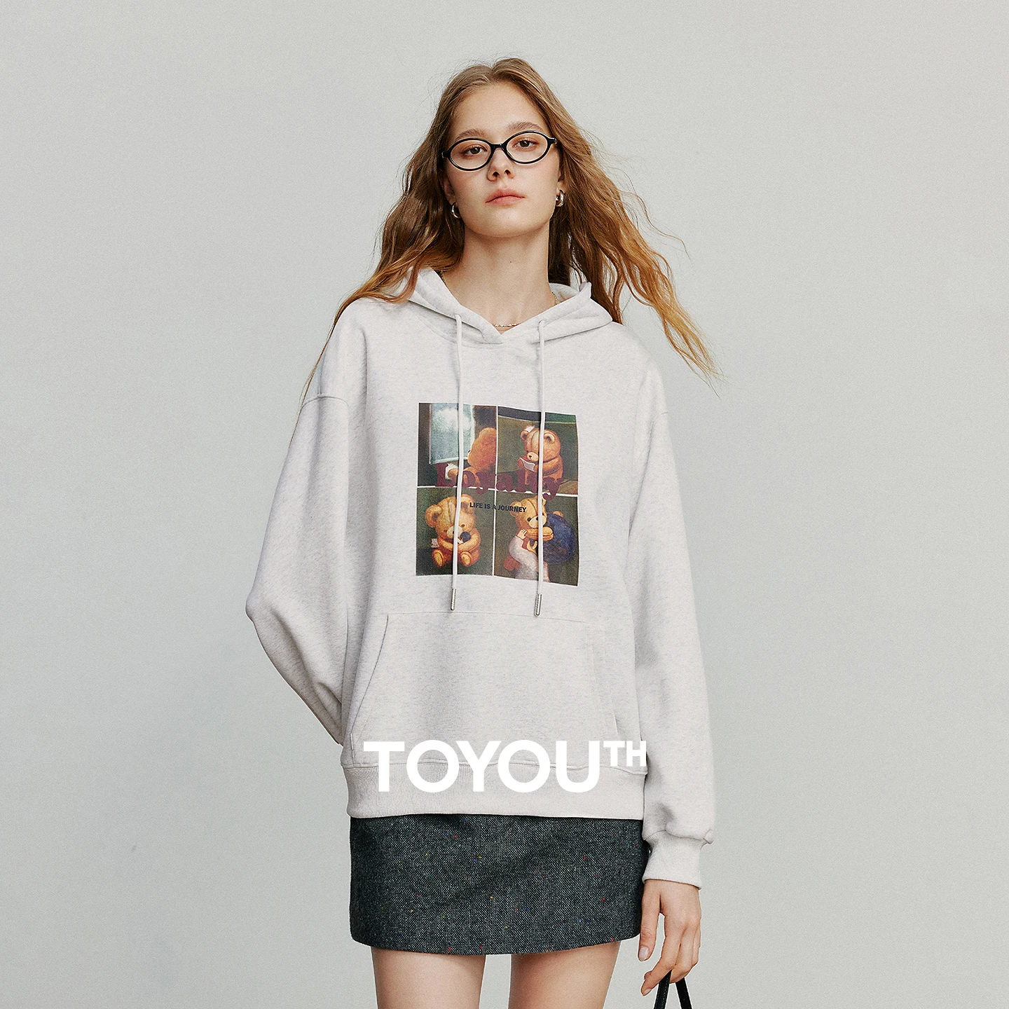 

TOYOUTH Women Hoodies 2025 Autumn NewAsymmetric Bear Illustration Print Hooded Loose Cotton Top Trendy