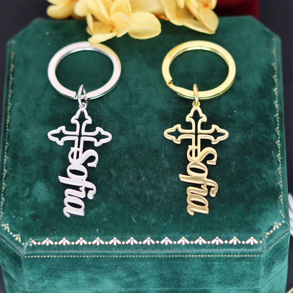 

QIAMNI индивидуальный брелок с крестом и номером, выгравированная табличка, брелок из нержавеющей стали для женщин и мужчин, кулон, брелок, подарок на день рождения