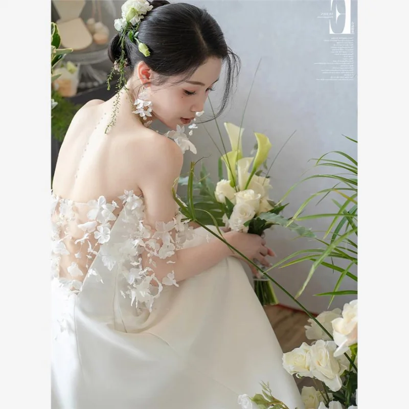 Einfaches Mori-Kleid im französischen Stil, leichtes Satin-Hochzeitskleid, schwere Stickerei, florales Braut-Toastkleid für Frauen