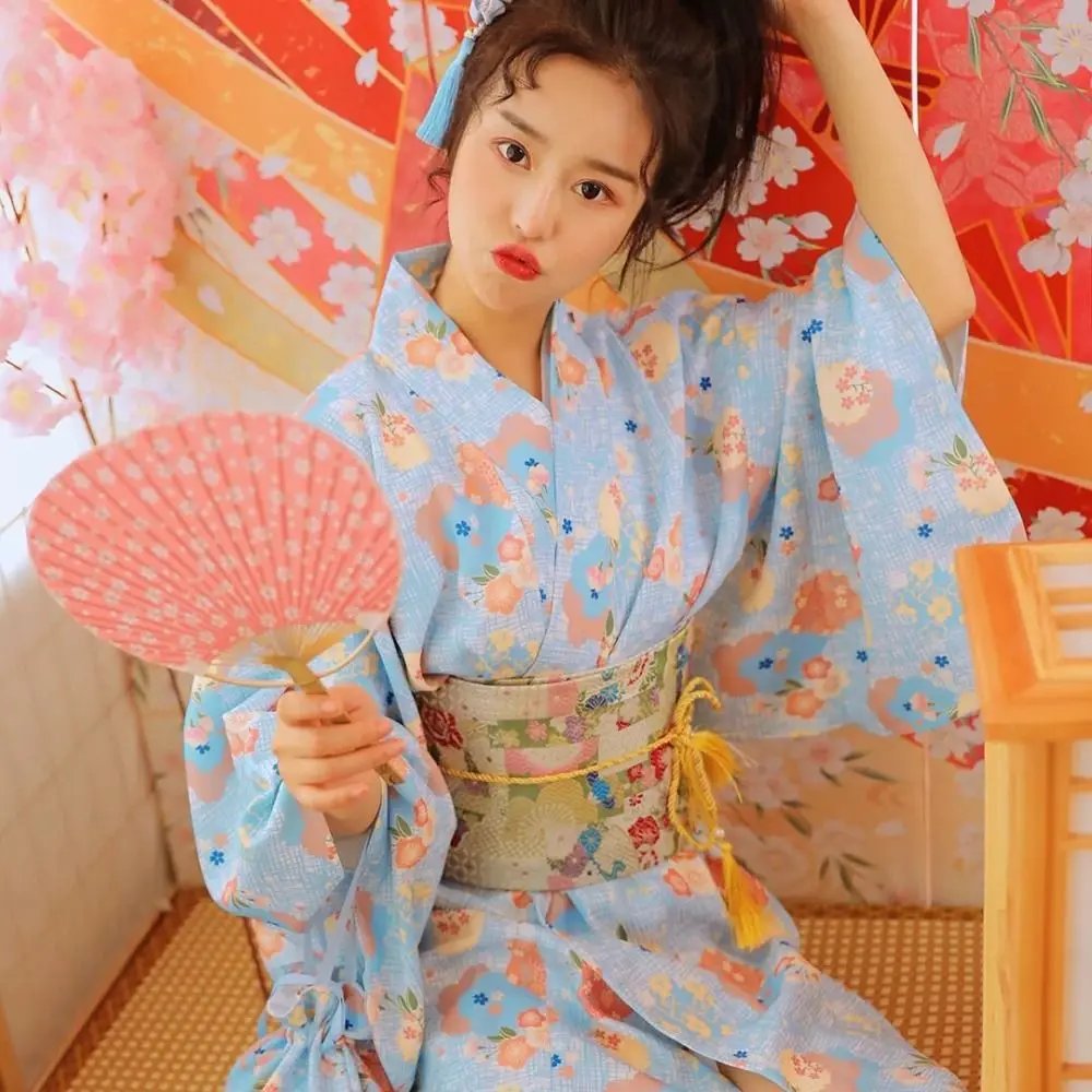 مطبوعة الأزهار التقليدية ثوب الكيمونو الياباني النمط الياباني الآسيوية ساكورا فتاة كيمونو فستان أناقة جديدة