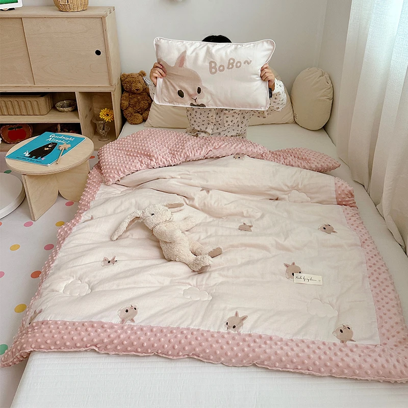 

Детское одеяло A-Class из соевого волокна: съемное, моющееся, теплое, с мультяшным рисунком, прочное, с наполнителем из волокон