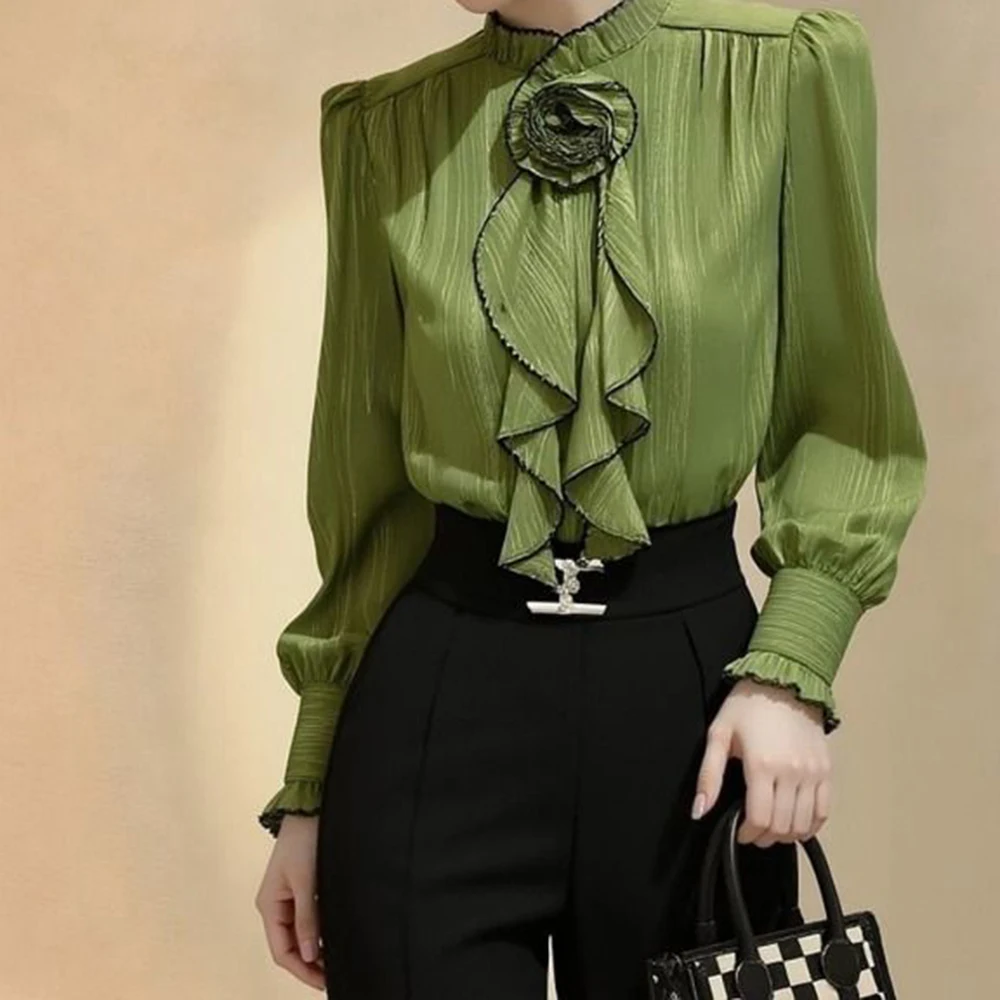 

Green shirt women's 2026 new spring high-end sense of light luxury, unique and beautiful French petty bourgeois top