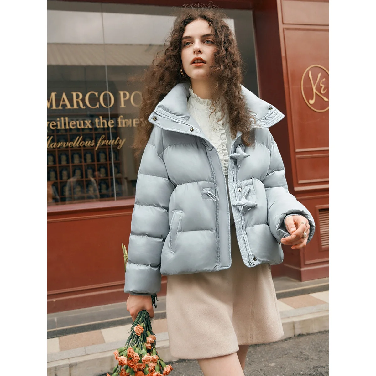 OLrain المرأة سترة منتفخة 2025 الشتاء موضة عادية فضفاض أسفل معاطف الصلبة الحلو ستار زر الملابس النسائية GO57DY000829