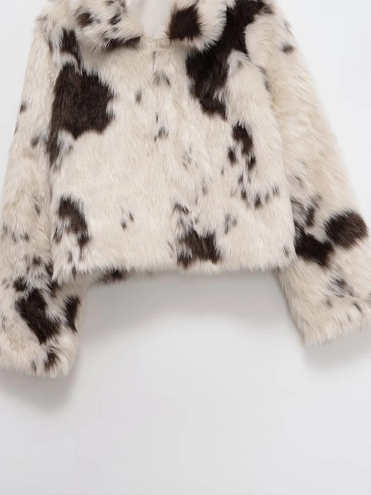 سترة نسائية جديدة على الطراز الأوروبي عصرية ومتعددة الاستخدامات وأنيقة وطية صدر السترة وأكمام طويلة من الجلد الصناعي بطبعة حيوانات.