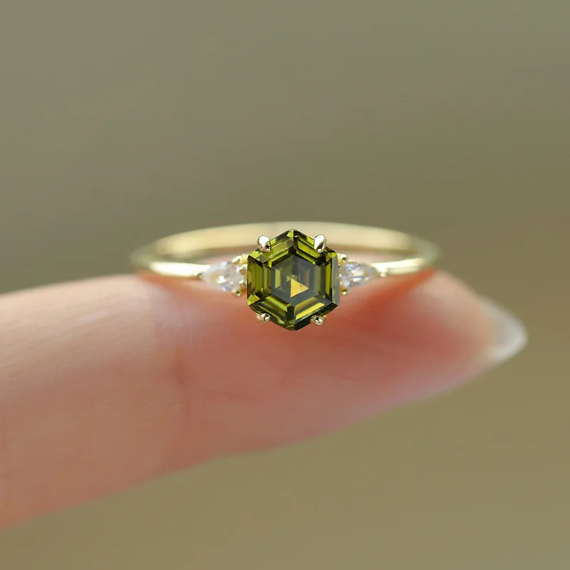 

CCFJOYAS High Quality 925 Sterling Silver Geometric Rhombus Olive Green Zircon Rings Women Light Luxury Elegant Ladies' Jewelry